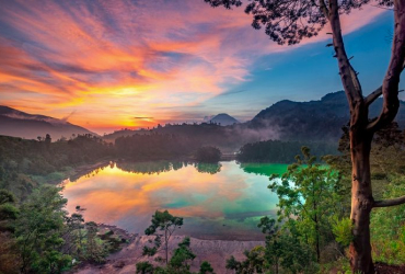 Negeri Atas Awan: Surga di Dataran tinggi Dieng